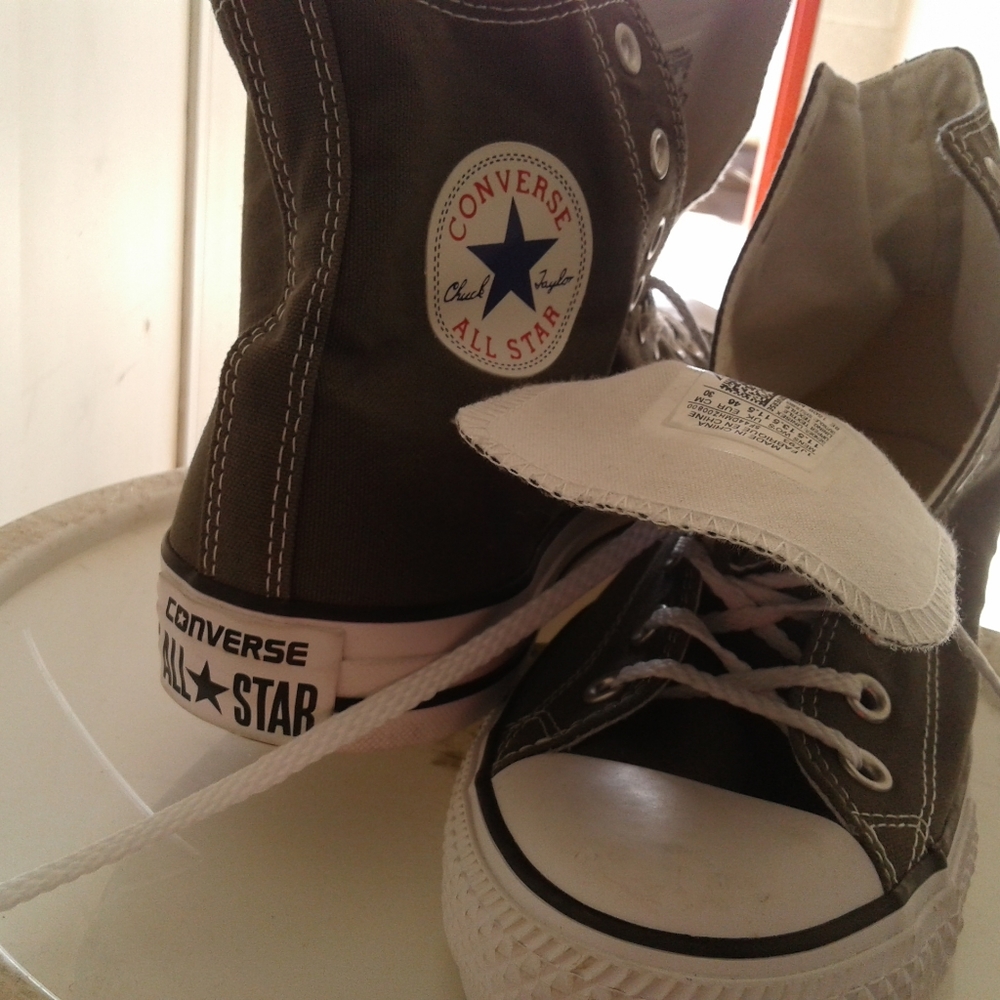 Men's Converse - Picture 3 of 7